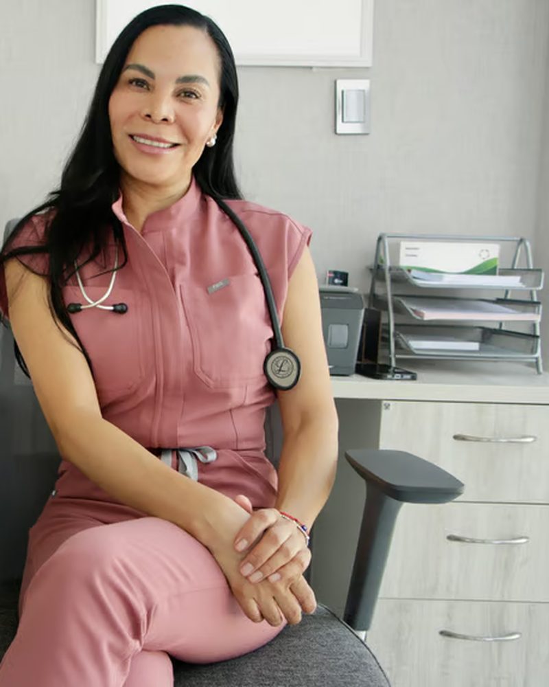 Retrato de Dra. Reyna Laura López Sánchez